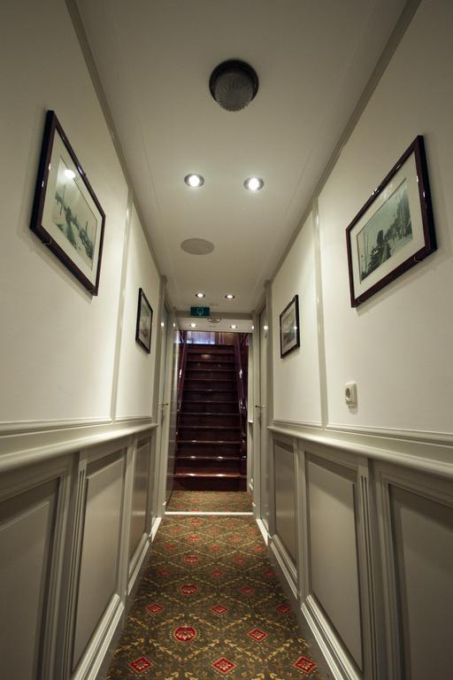 Kapitein Anna Hotel Amsterdam Exterior photo